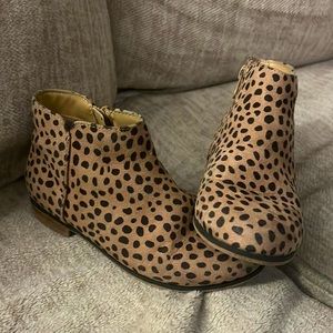 Girls Cat & Jack Booties